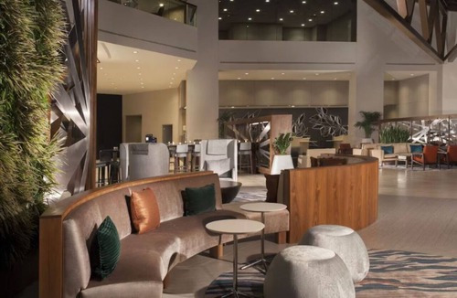 Park Central Hotel | 3 Chic Rooms with Onsite Pool & Gym Access. Close to Dallas Park Central