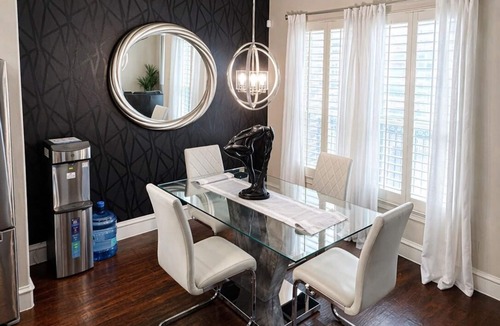 Legacy Park House | 3 Level Stylish Townhome, Sleeps 8, Great Location