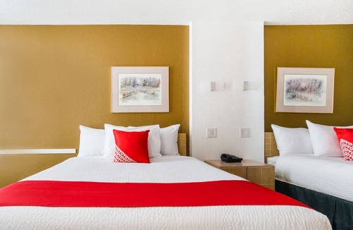 Wichita Falls Hotel | 3 Pet-Friendly Queen Rooms w/Peaceful Atmosphere – Great for Family Getaways
