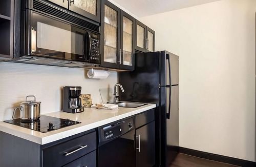 Far North Dallas Apartment | 3 Spacious Units Perfect for Groups! With Fully-equipped Kitchens, Pets Allowed!