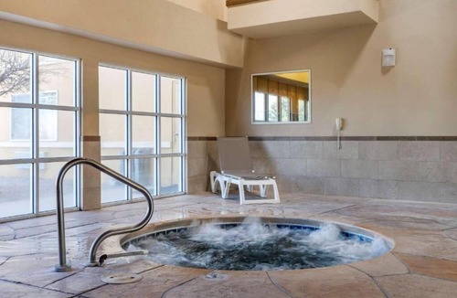 Albuquerque Hotel | 3 Tranquil Rooms - Conveniently Located Space for Discovering Historic Sites