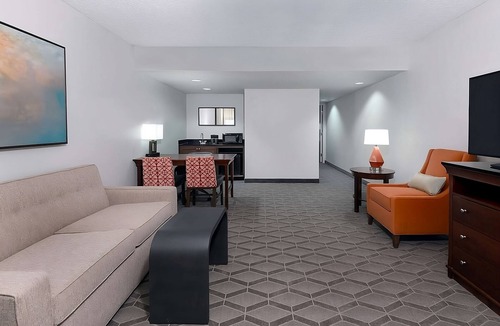 Park Central Hotel | 3 Units | Spacious Dallas Getaway | Gym, WiFi & Complimentary Breakfast