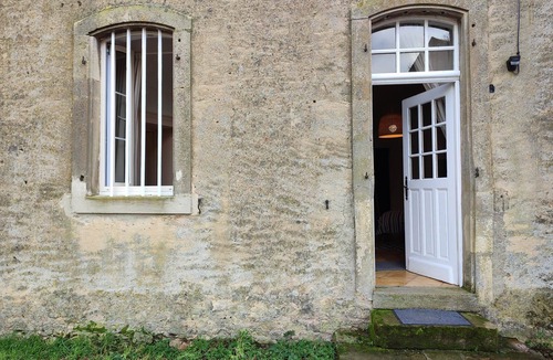 Basse-Rentgen Apartment | 35m2 vaulted studio