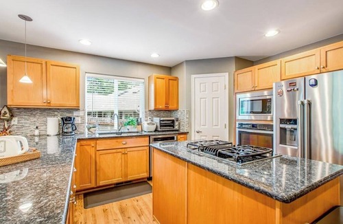 Allyn House | 3BR Golf Course View