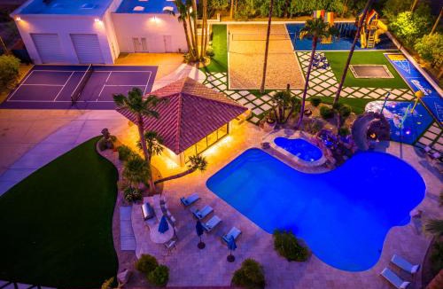 Saddleback Hills Villa | 3MillWaterslide ParadiseVballIndoorBballGolf