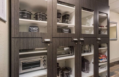 Far North Dallas Apartment | 4 Family-friendly Units with Full Kitchens, Pets Allowed, Onsite Parking