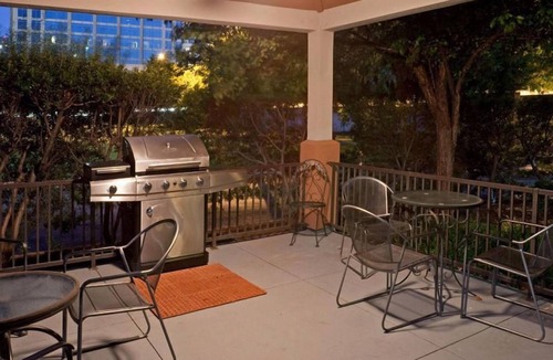 Far North Dallas Apartment | 4 Family-friendly Units with Full Kitchens, Pets Allowed, Onsite Parking