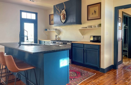 Fort Davis Apartment | 4 Mi to Davis Mountains State Park: Family Retreat