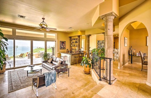 Amistad National Recreational Area House | 4 Mi to Lake Amistad Access: Luxury Hilltop Escape