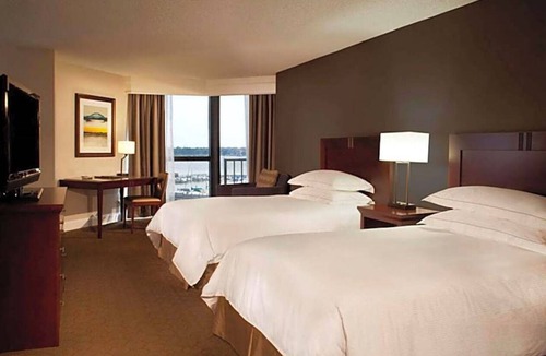 Nassau Bay Hotel | 4 Spacious Rooms Near Armand Bayou Nature Center + 4 mins to NASA Space Center