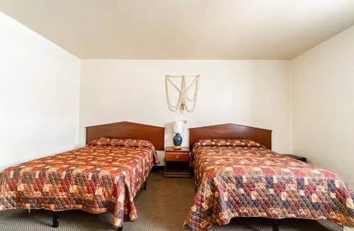 Brownsville Hotel | 4 Units - Comfortable Stay for Business & Leisure Near Historic Downtown