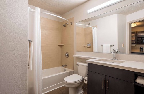 Fossil Creek Hotel | 4 Units | Outdoor BBQ Grill | Free Parking | Near Garden