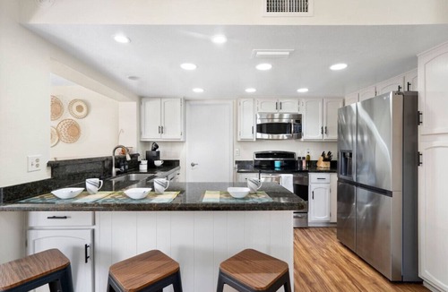 McCormick Ranch House | 4BR Charming Scottsdale Home w/Heated Pool