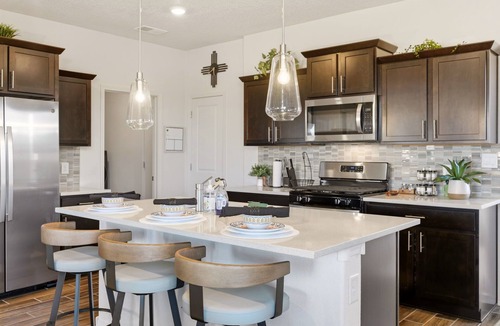 Paradise Hills Civic House | 4BR Sandia View Retreat with Fire Pit + Putting Green