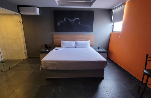 Queretaro Hotel | 4Play Motel