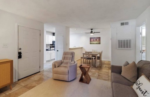 Woodway Village Condo | 50 Yard Line