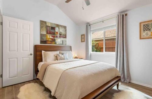 North Buttercup Creek House | 5BR CedarPark Soothing Hot Tub