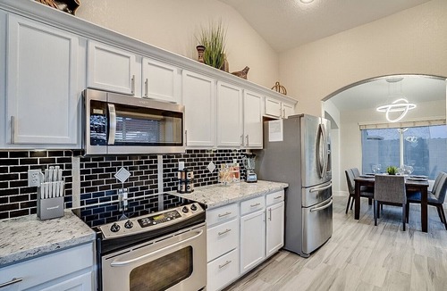 Deer Valley House | 5BR Hideaway w/Heated Pool/Hot Tub/Billiards Table