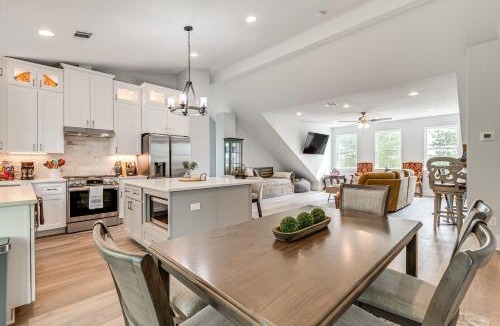 Somerville House | 6 Mi to Lake Somerville: Barndominium on 20 Acres