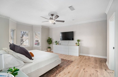 North Arlington House | 6BR Arlington Oasis w/ Pool - Close to AT&T & More