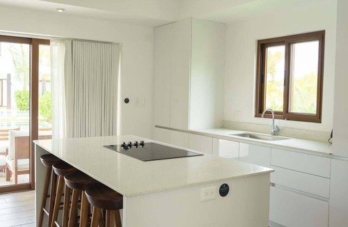 Monterrico Villa | 7 guests | 2 Br | private jacuzzi | shared pool