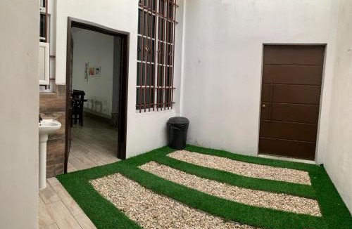 Flores House | 8 habitaciones para 16 personas