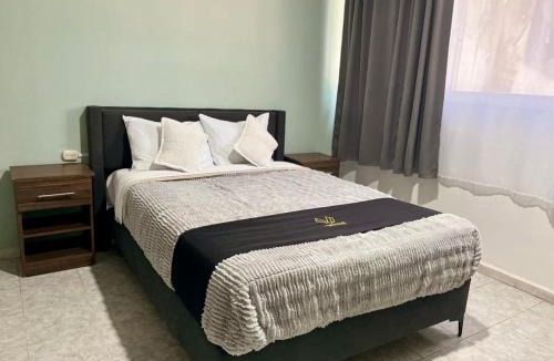 Leon Apartment | 8 VENATOR House Boutique