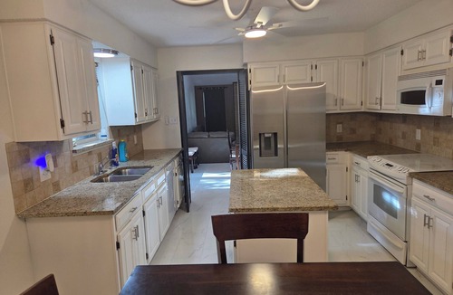 West Arlington House | <8mi FIFAWorldCup Arlington CowBoysATT GlobeLife TexasRangers SixFlags Free Park