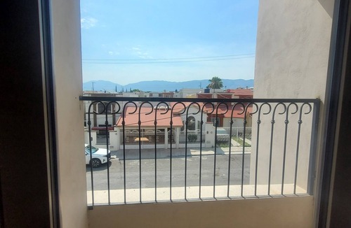 Saltillo House | 9 Bedrooms Private Vacation Home In Saltillo