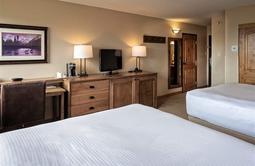 Peak 9 Hotel | 9 Hot Tubs, Pools, Spa | Ski-in/Ski-out Retreat