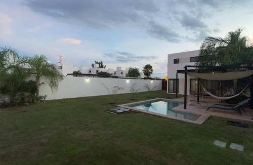 Merida Villa | A beautiful uptown merida retreat Home