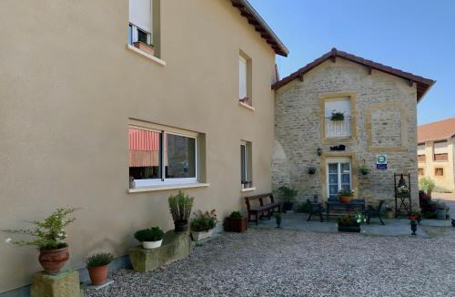 Peltre Bed & Breakfast | A La Cour Basse