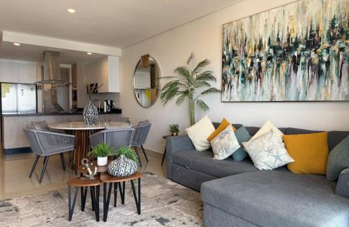 Zona Dorada Apartment | A Pie de Playa, Con Hermosas Vistas al Oceano