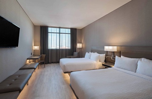 Zona 16 Hotel | AC Hotel by Marriott Guatemala City