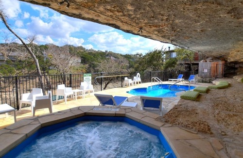 Lakeway Villa | Acacia #17 - Secluded Treehouse with Resort Hot Tub