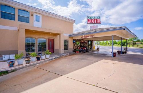 Ira Apartment | Accessible|2 Queen Beds|Nsmk
