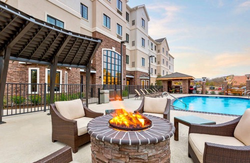 College Station Apartment | Accessible 2BR Suite w/Daily Breakfast & Pool