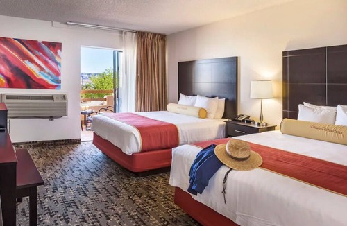 Wahweap Resort | Adventure Awaits:4 Serene Units!Water Activities,Scenic View,Onsite Pool