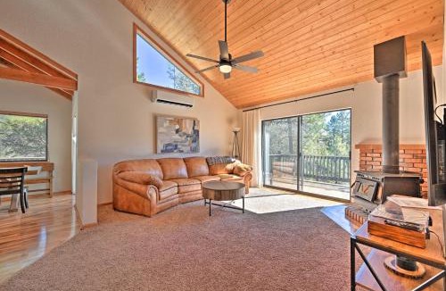 Strawberry House | Airy Pine Cabin with Deck and Pool Table, Near Hiking!