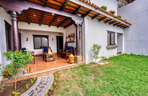 Santa Catarina Barahona Villa | Airy & Spacious 6/3 for Families near Antigua Gated Community w/big green areas