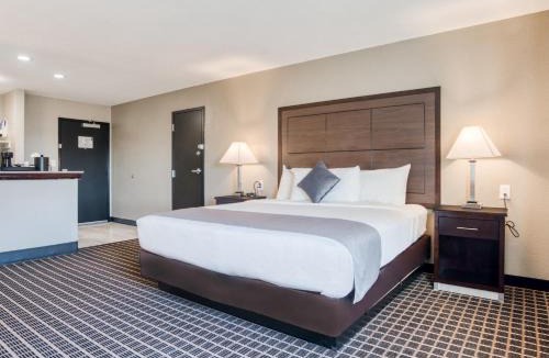 Park Central Hotel | Alexis Hotel & Banquets Dallas Park Central Galleria
