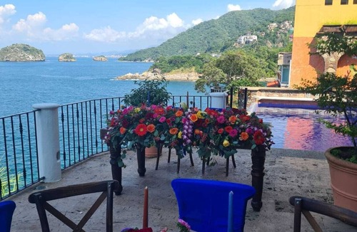 Mismaloya Villa | All Inclusive Luxury Ocean Front Villa, 10 BRs, Chef, Gym, Infinity Pool, Staff
