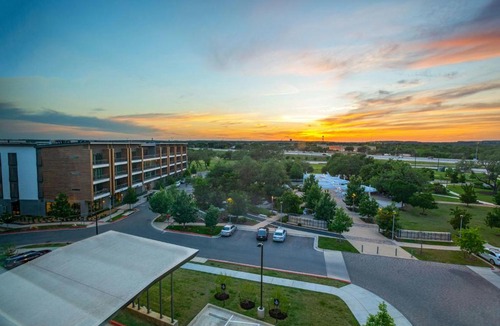 East Oak Hill Hotel | Aloft by Marriott Austin Southwest