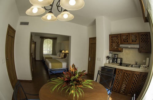 Puerto Barrios Hotel | Amatique Bay Hotel