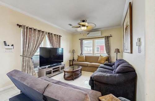 Port Bolivar House | Amazing Canal Front Hot Tub Boat Ramp