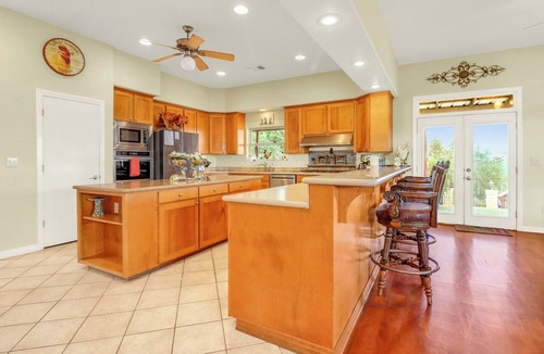 Wimberley House | Amazing large home with Gorgeous Views, Swimming Pool, and Hot Tub