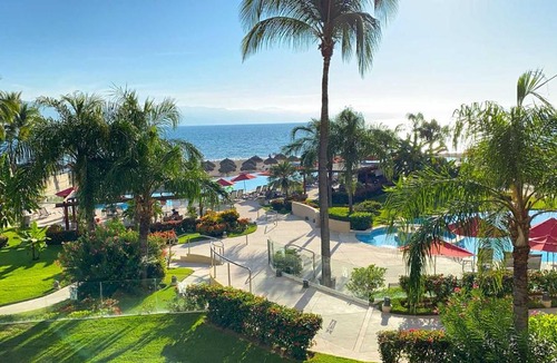 South Hotel Zone Apartment | Amazing views, beachfront Grand Venetian