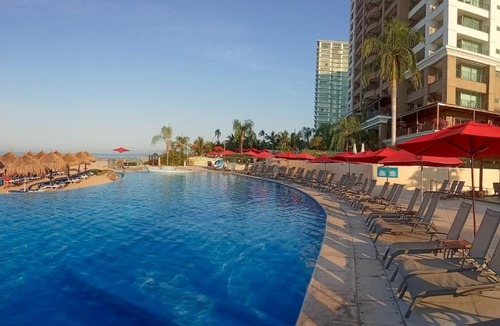 South Hotel Zone Apartment | Amazing views, beachfront Grand Venetian