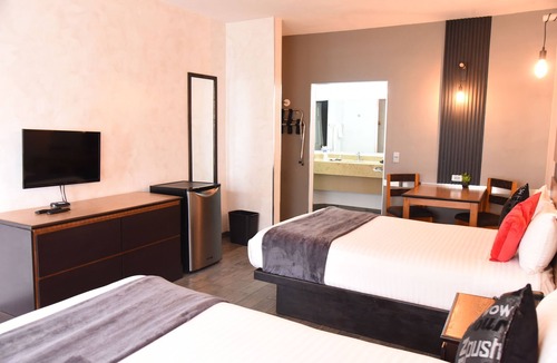 Hidalgo del Parral Hotel | American Inn Hotel & Suites Hidalgo del Parral