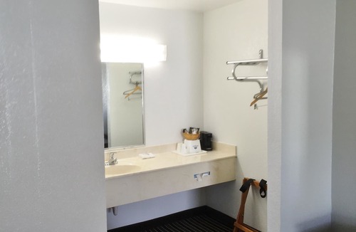 Morrilton Hotel | American Inn
